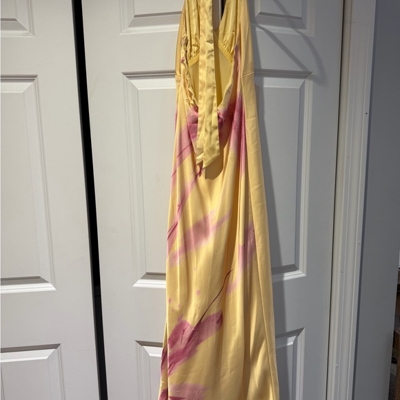 Yellow and Pink Halter Dress - Picture 4 of 4